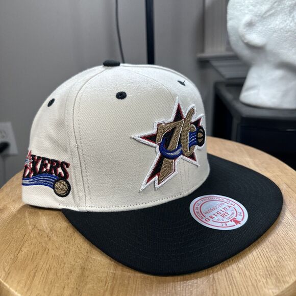 NWS Philadelphia 76ers Chain Stiched Mitchell & Ness Snapback Hat NBA Two Tone - Picture 1 of 5